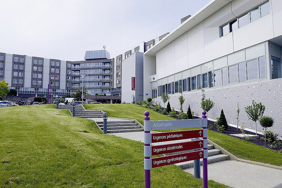 photo façade hôpital Sud