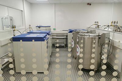 photo centre ressources biologiques - Stockage des échantillons en azote liquide