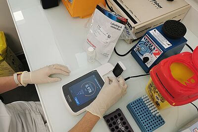 photo centre ressources biologiques (CRB Santé) - Dosages des produits dérivés au Qubit