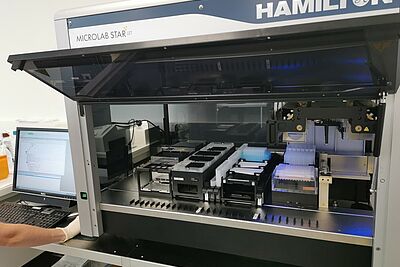 photo centre ressources biologiques - Préparation des produits dérivés sur Starlet-Hamilton